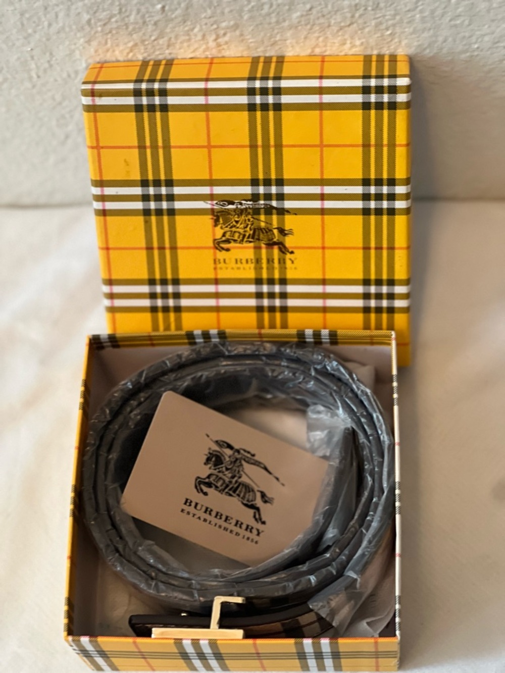 Burberry Black Leather Belt with Gold-Tone Buckle and Plaid Box